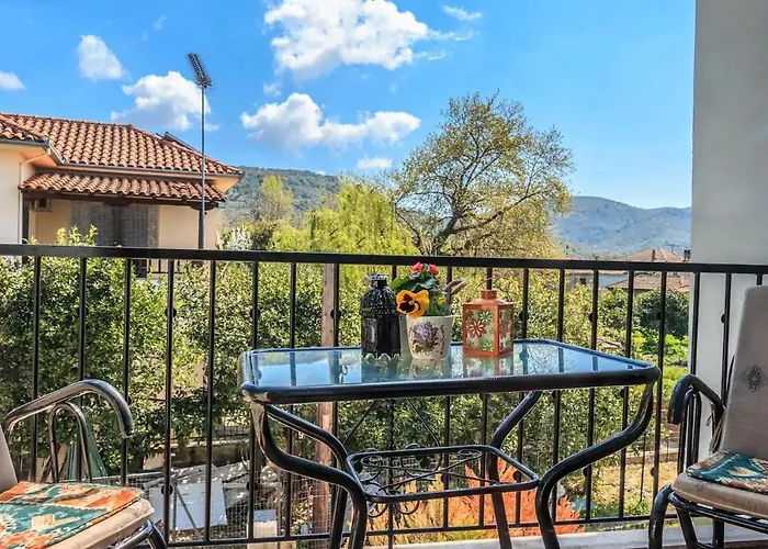 Milina's Cozy Riverside Apartament *