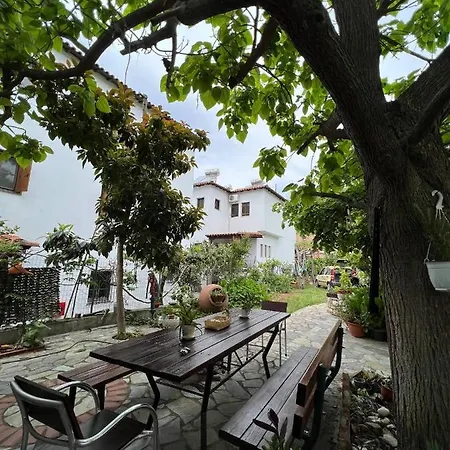 Milina's Cozy Riverside Μηλιά