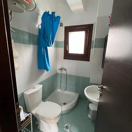 Milina's Cozy Riverside Apartamento