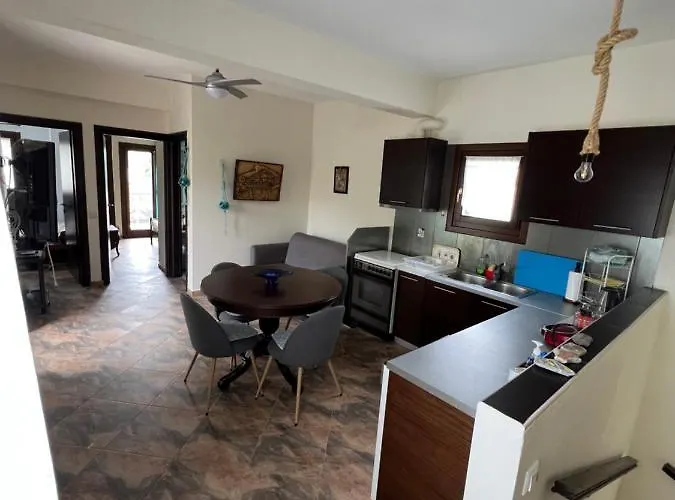 Milina's Cozy Riverside *